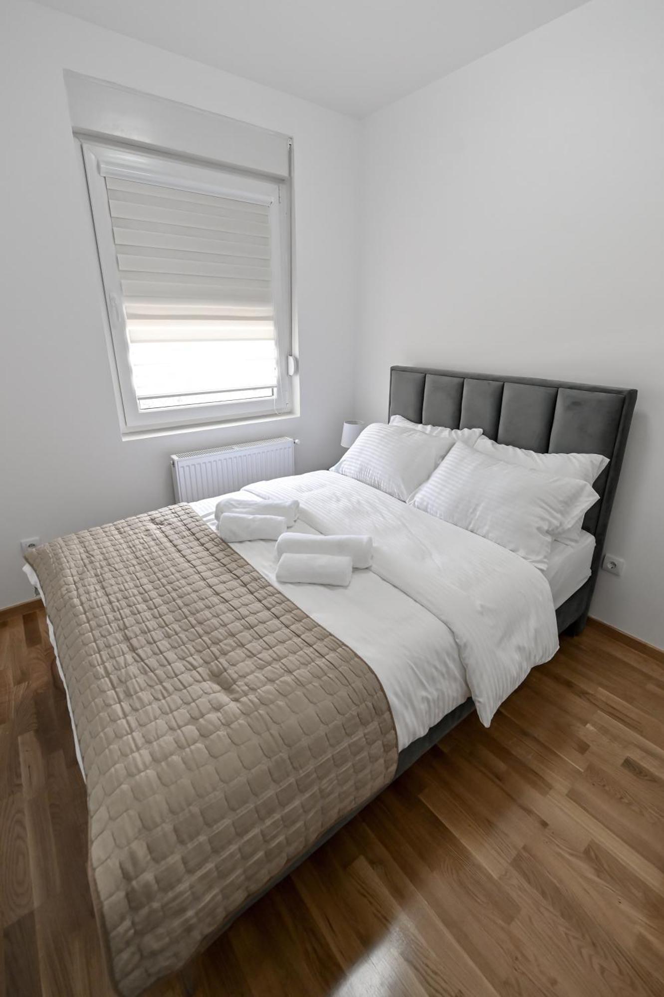 Apartamento Porto Lux Arandjelovac Exterior foto